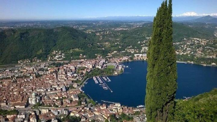 Appartamento ANTICA CORTE, bilocale nel centro storico di Côme Esterno foto