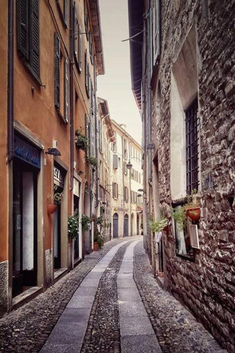 Appartamento ANTICA CORTE, bilocale nel centro storico di Côme Esterno foto